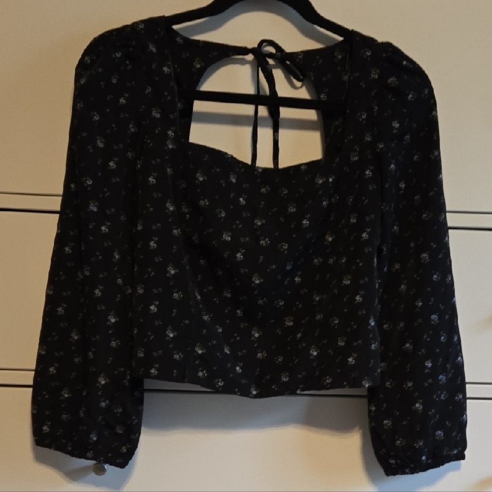 Levi's Black 3/4 Sleeve Crop Blouse